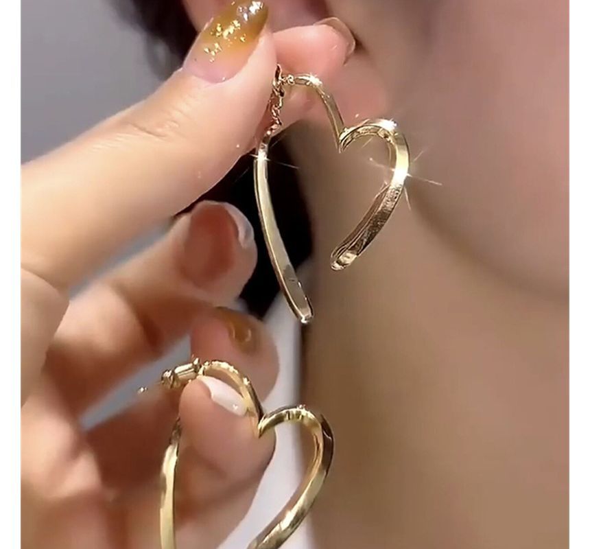 Earring Heart Through Alloy