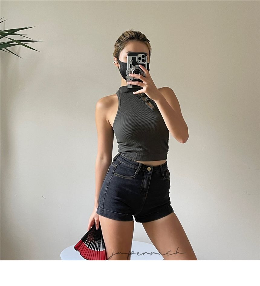 Plain Frog Button Padded Crop Tank Top