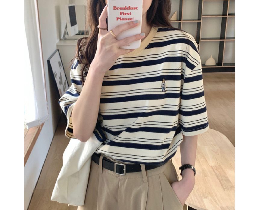 T-Shirt Neck Striped Crew Short-Sleeve