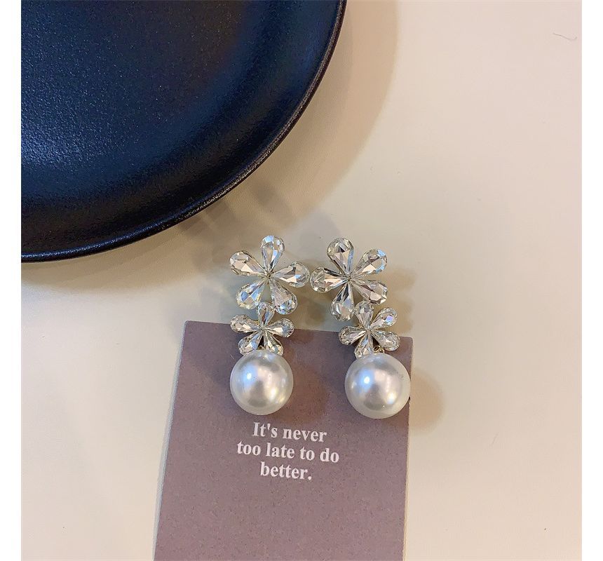 Pearl Drop Faux Rhinestone Earring Flower