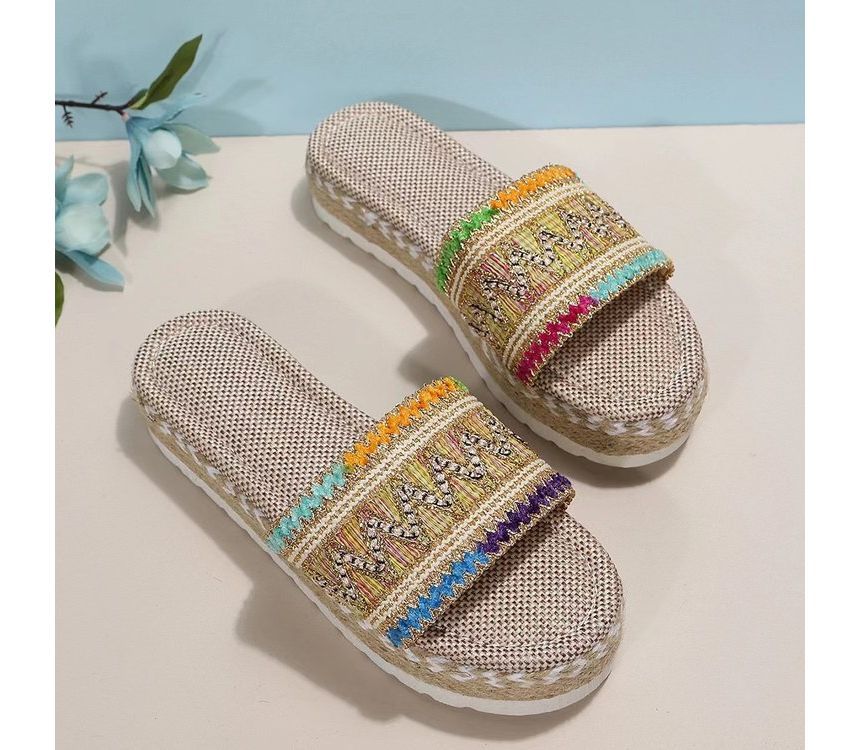 Patterned Sandals Platform Slide