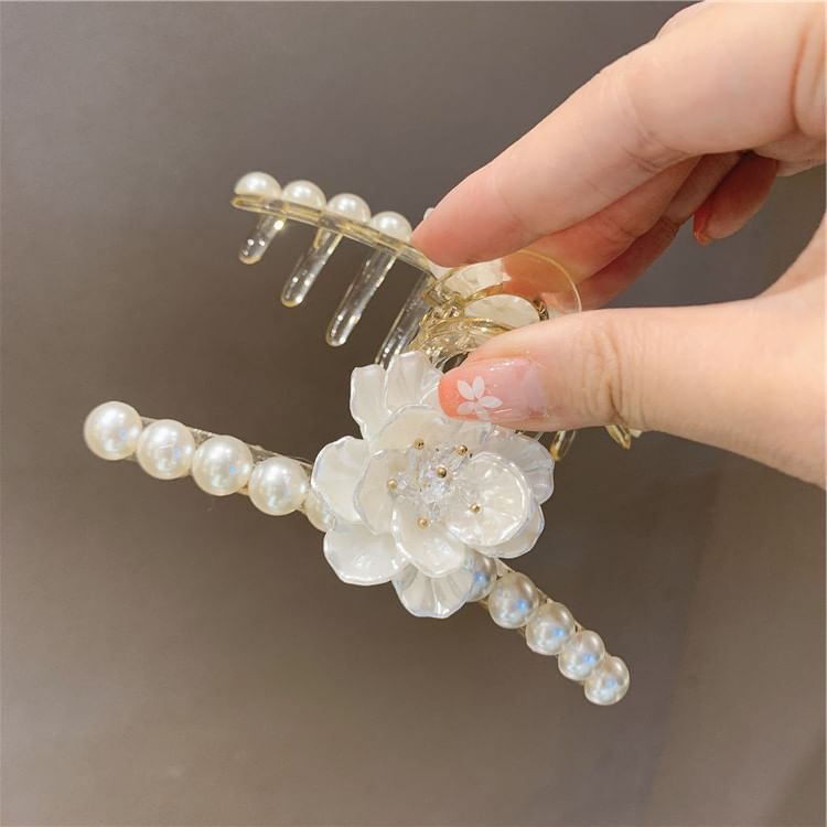 Faux Clamp Floral Acrylic Hair Pearl