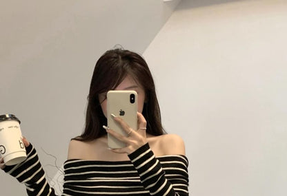 Striped Top Long-Sleeve Knit Slim-Fit