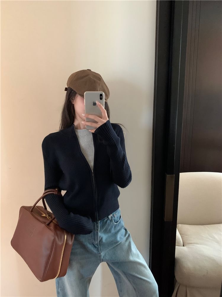 Plain Slim-Fit Sweater Zip