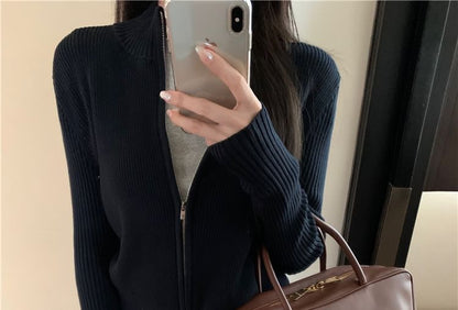 Plain Slim-Fit Sweater Zip