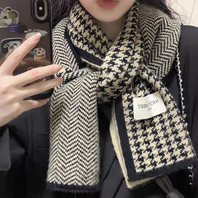 Houndstooth Scarf Knit