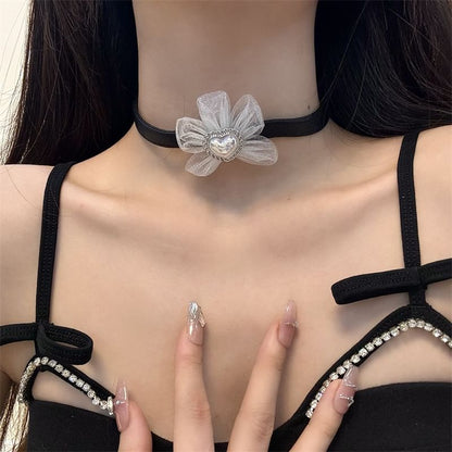 Heart Floral Leather Faux Choker