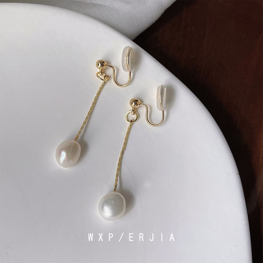 Alloy Ear Applique Cuff Dangle