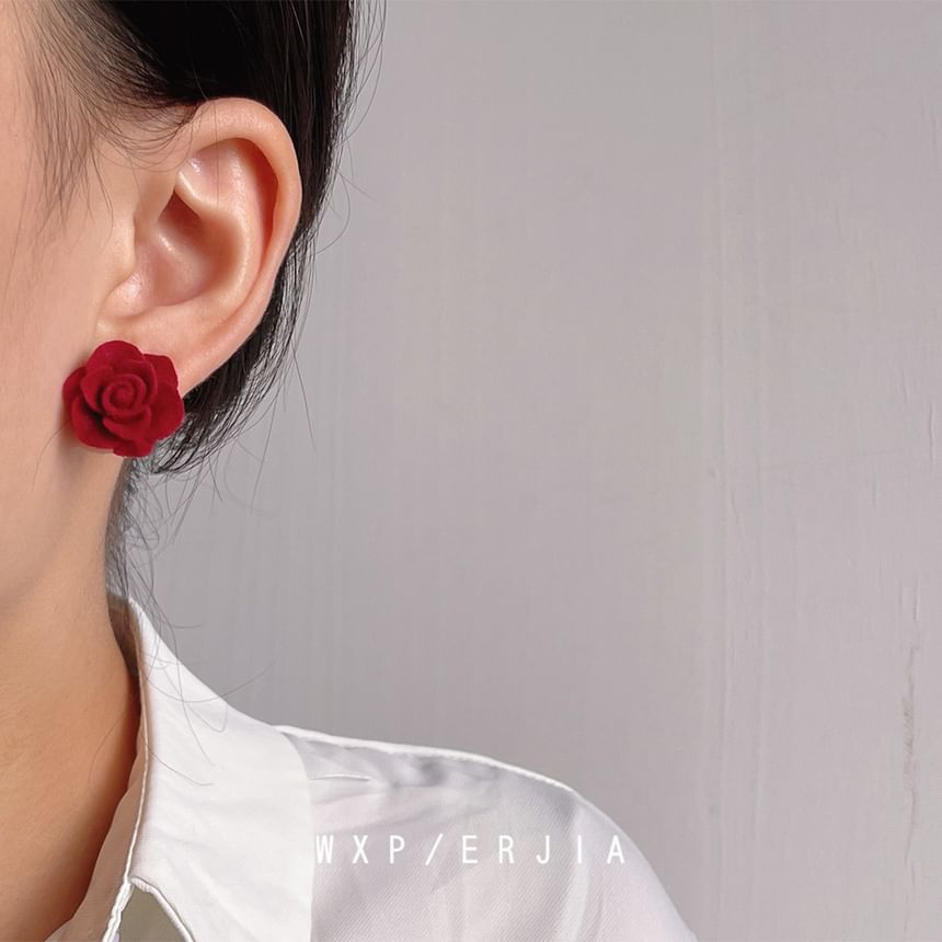Rose Flocking Alloy Ear Cuff