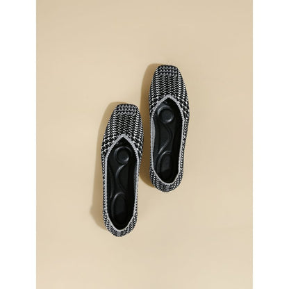 Flats Pointed Woven