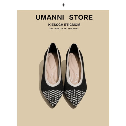 Kitten-Heel Pumps Pointed