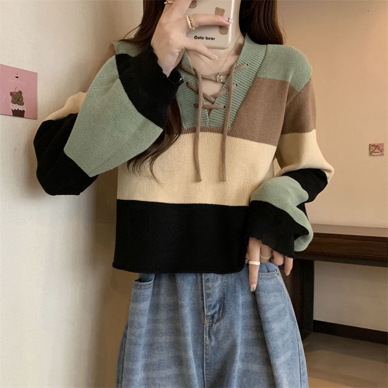 Color Sweater Lace-Up V-Neck Block
