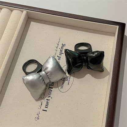 Bow Ring