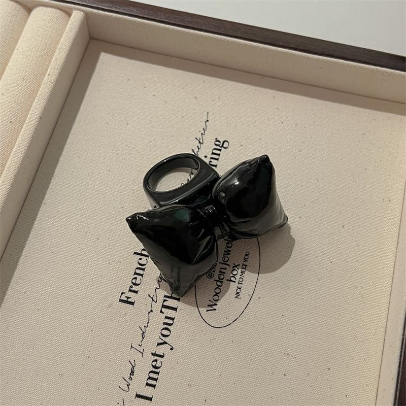 Bow Ring