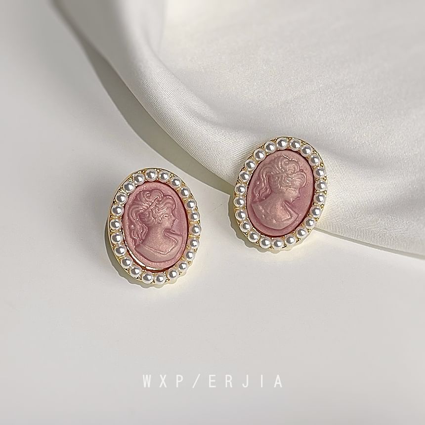 Clip-On Faux Earring Pearl Face