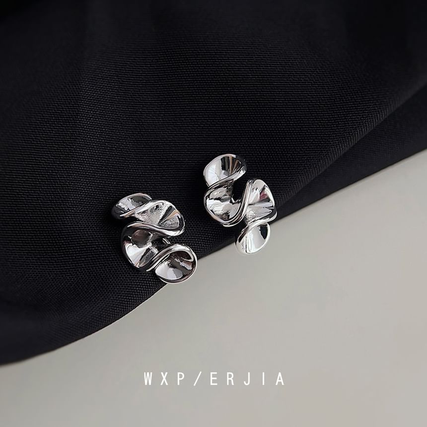 Ruffle Clip-On Earring
