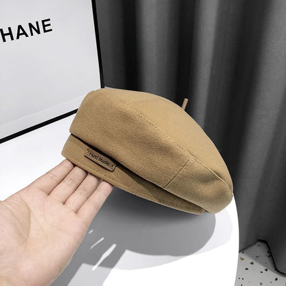 Beret Lettering