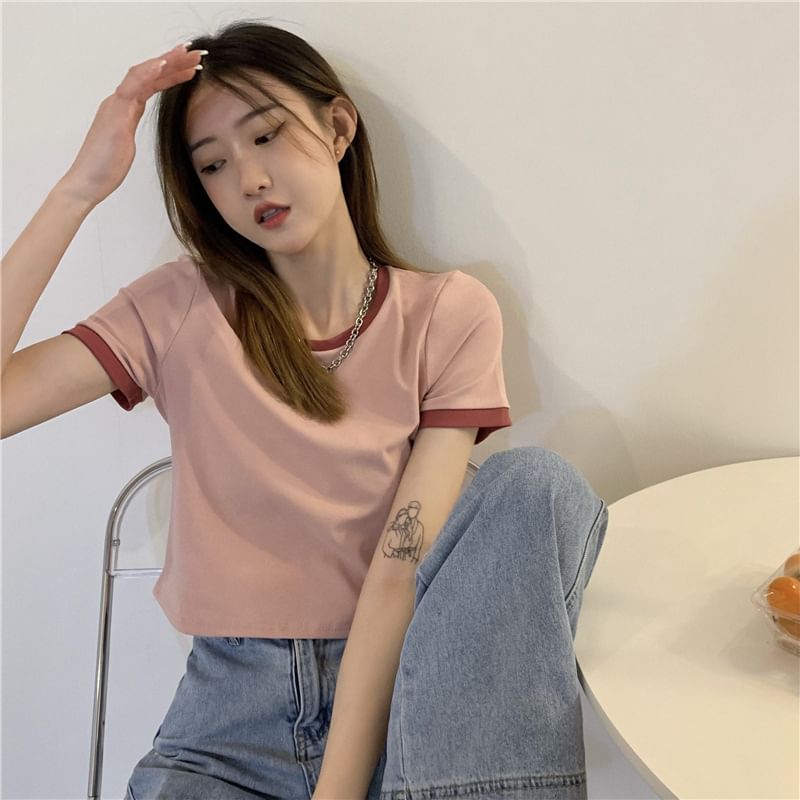 Crop Neck Short-Sleeve Contrast Trim Crew T-Shirt