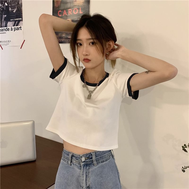 Crop Neck Short-Sleeve Contrast Trim Crew T-Shirt