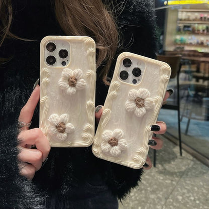 Yarn Floral Case Phone