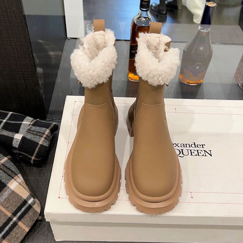 Boots Short Fleece-Lined