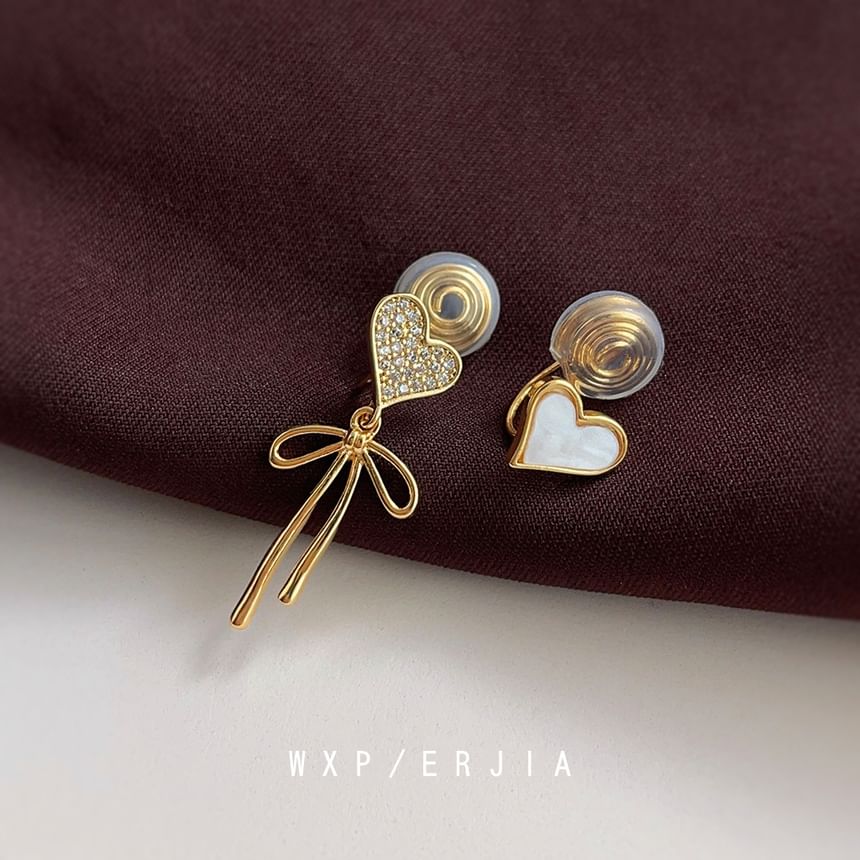 Bow Alloy Asymmetrical Rhinestone Drop Heart Shell Earring