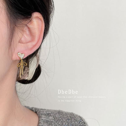 Bow Alloy Asymmetrical Rhinestone Drop Heart Shell Earring