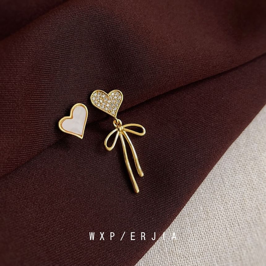 Bow Alloy Asymmetrical Rhinestone Drop Heart Shell Earring