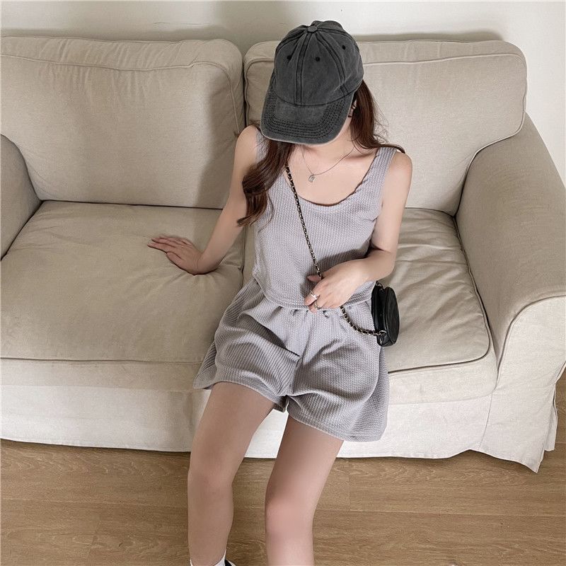 Elastic + Set: Sweat Plain Tank Scoop Top Neck Waist Shorts