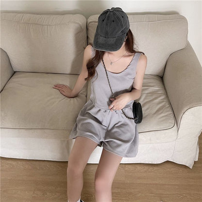 Elastic + Set: Sweat Plain Tank Scoop Top Neck Waist Shorts