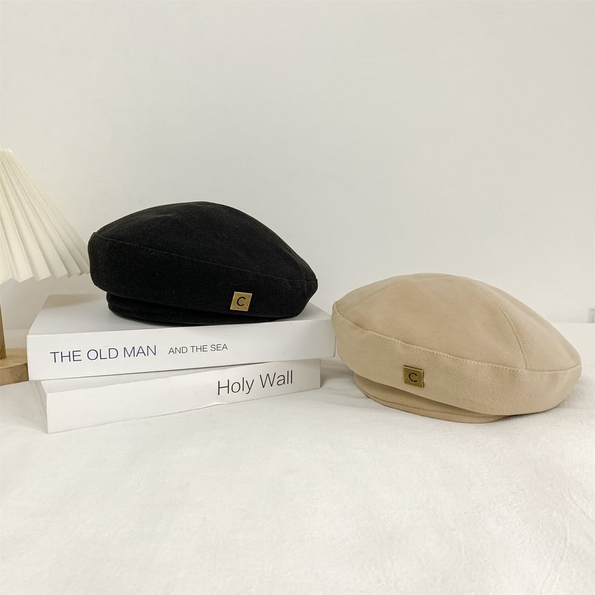Sample Plain Lettering Beret