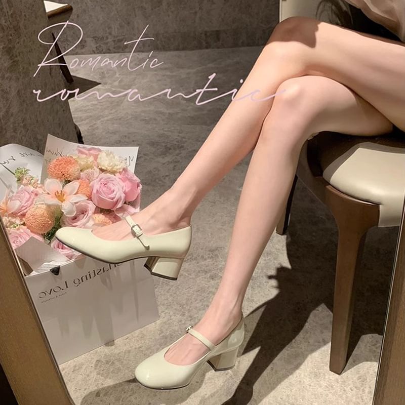 Jane Pumps Chunky Mary Heel