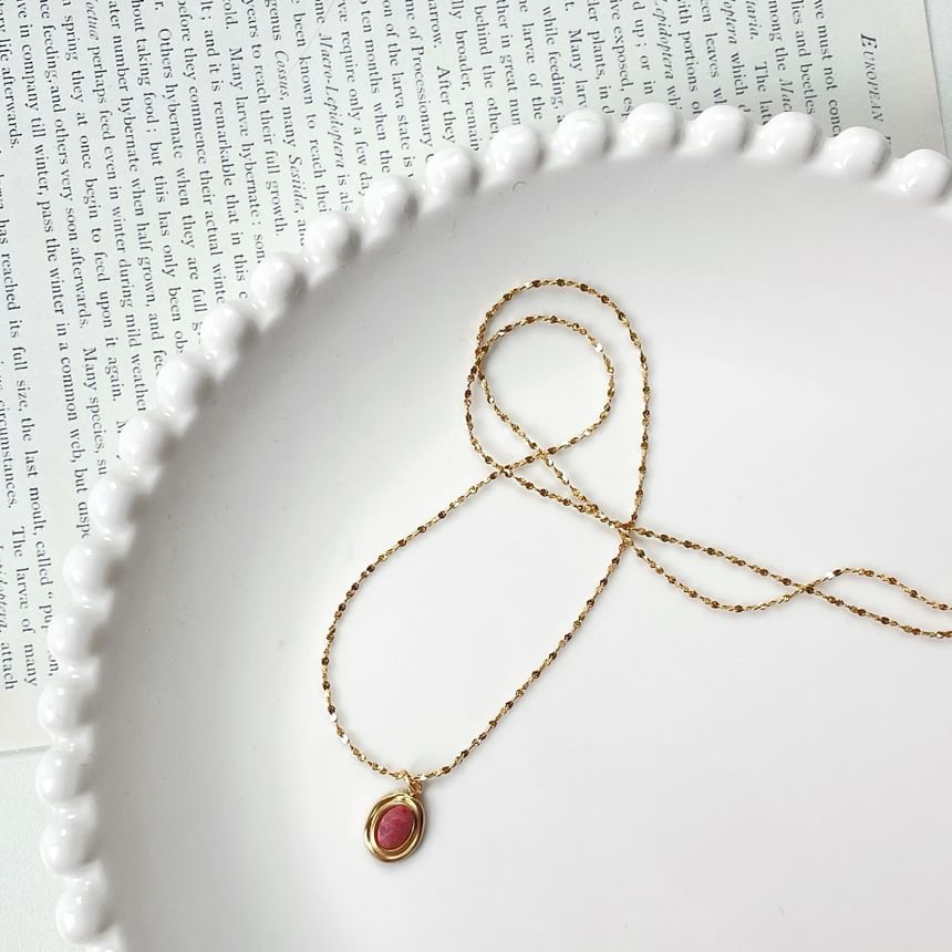 Oval Choker Alloy Pendant