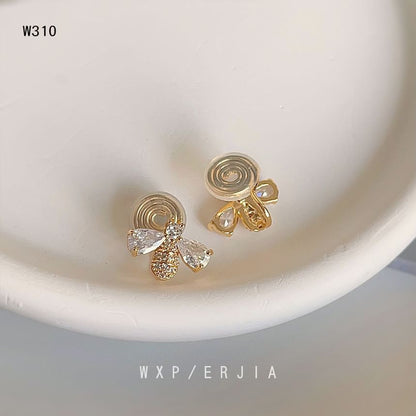 Rhinestone Alloy Earring Bee Stud