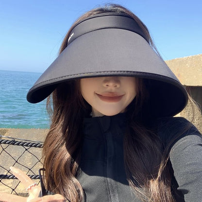 Brim Sun Lettering Hat Wide
