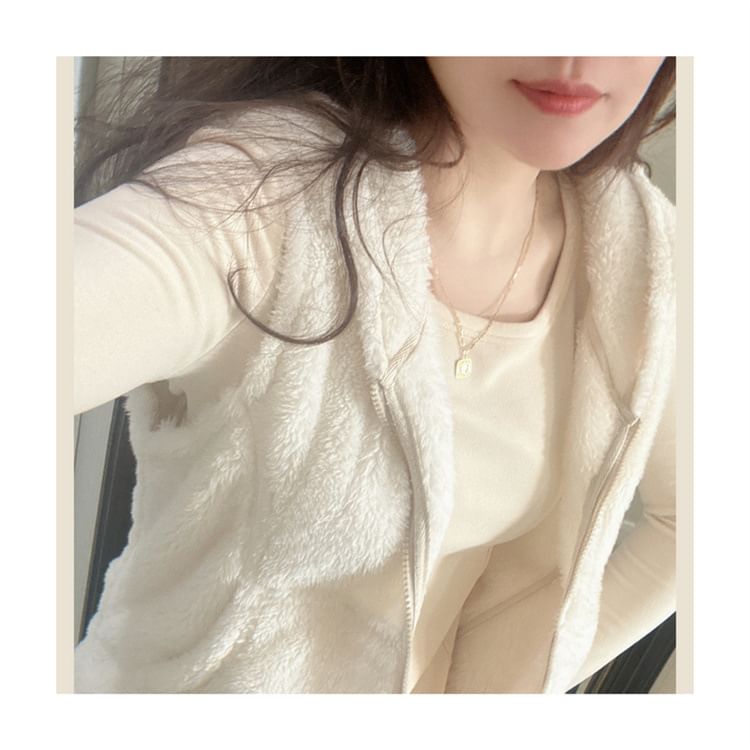 Asymmetrical T-Shirt Scoop Long-Sleeve Plain Neck