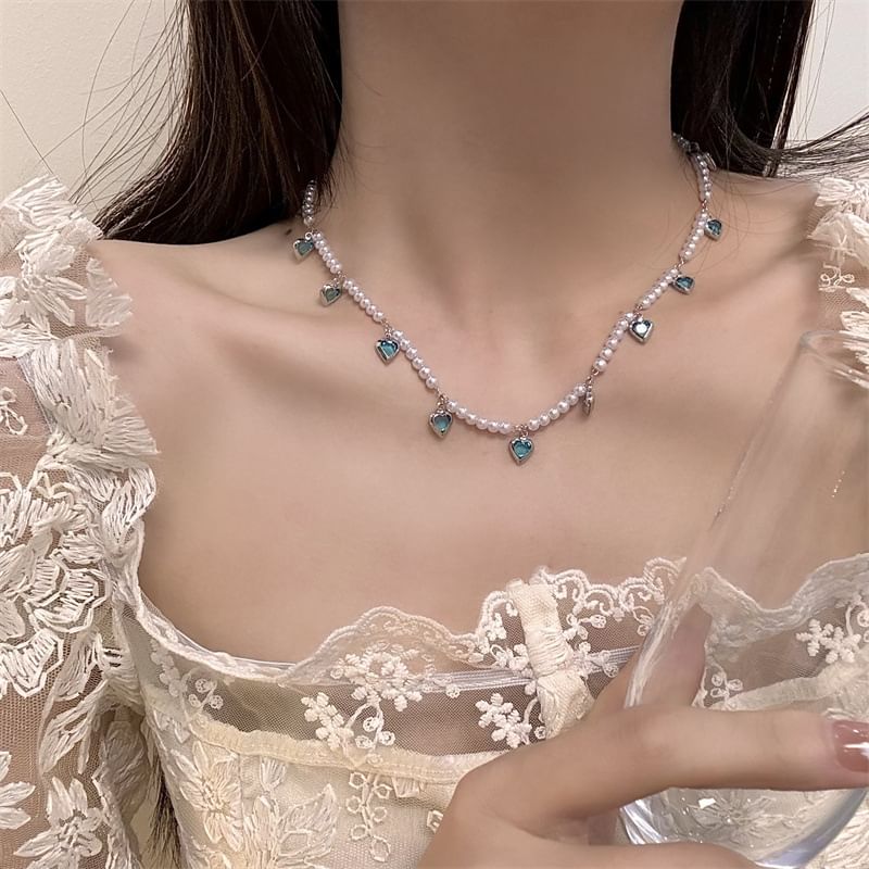 Fringed Faux Choker Heart Pearl