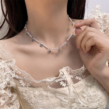 Fringed Faux Choker Heart Pearl