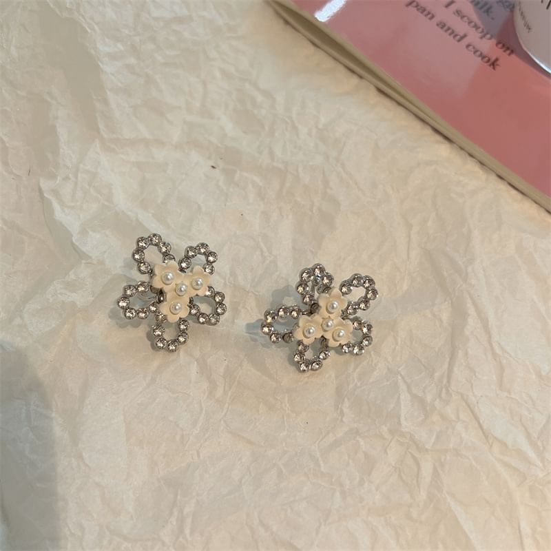 Ear Dragonfly Cuff / Alloy Floral