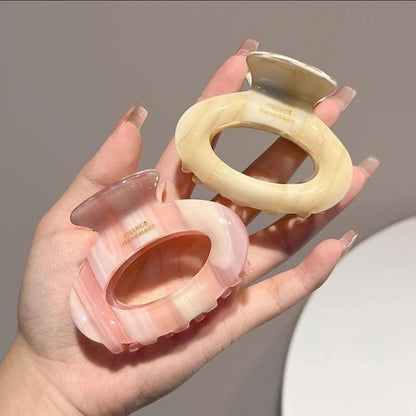 Hair Oval Claw