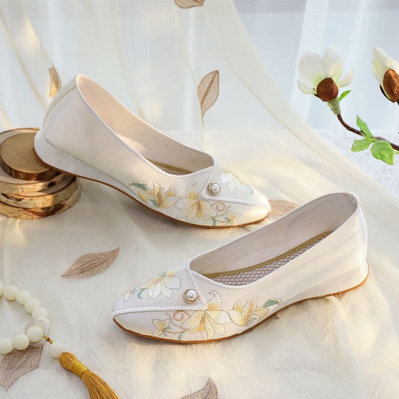 Embroidered Flower Flats