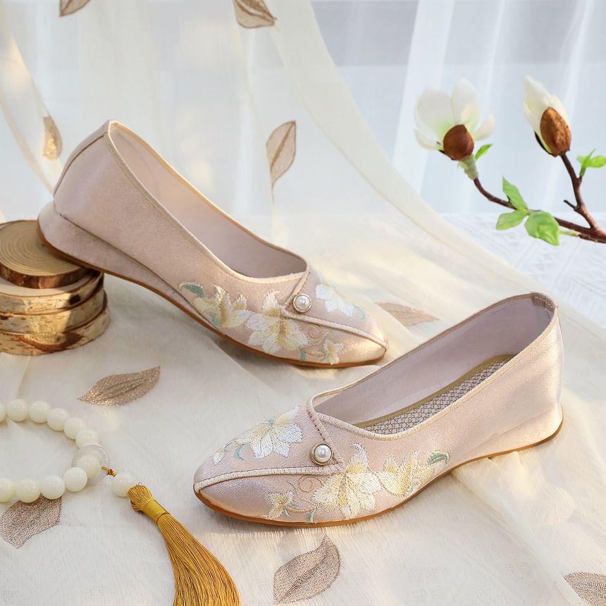 Embroidered Flower Flats