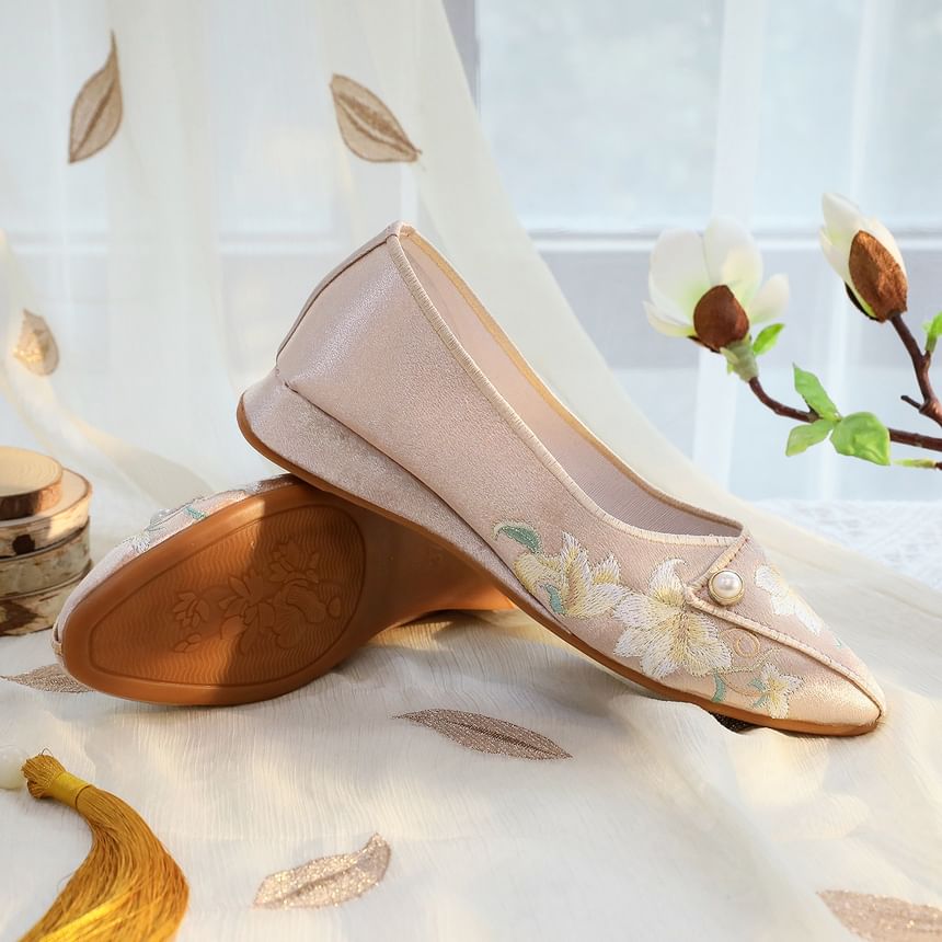 Embroidered Flower Flats
