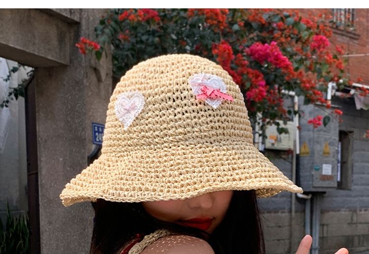 Hat Applique Straw Heart