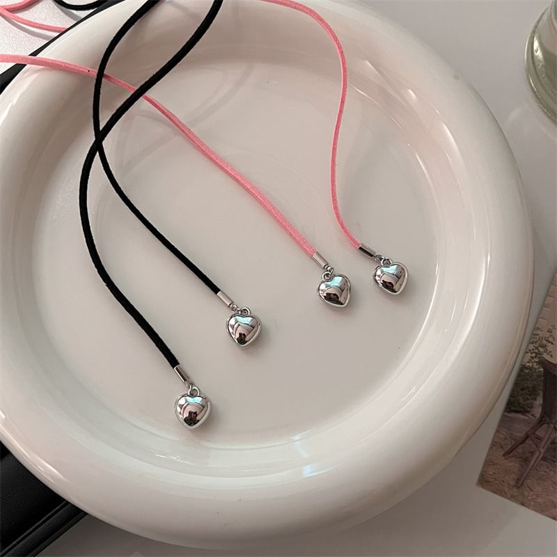 Heart Bow Choker