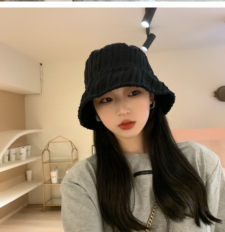 Frayed Bucket Hat Plain