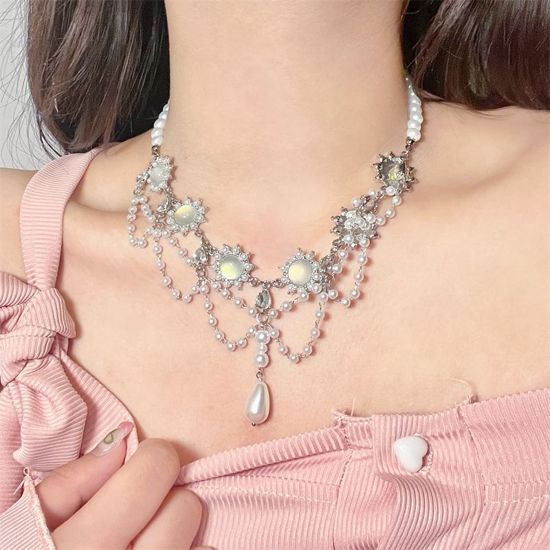 Faux Layered Pearl Choker Alloy