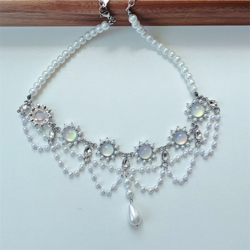 Faux Layered Pearl Choker Alloy