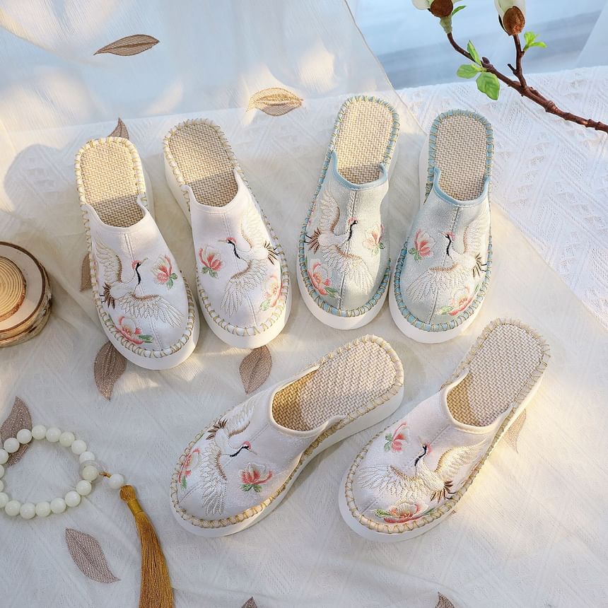 Heel Embroidered Mules Wedge