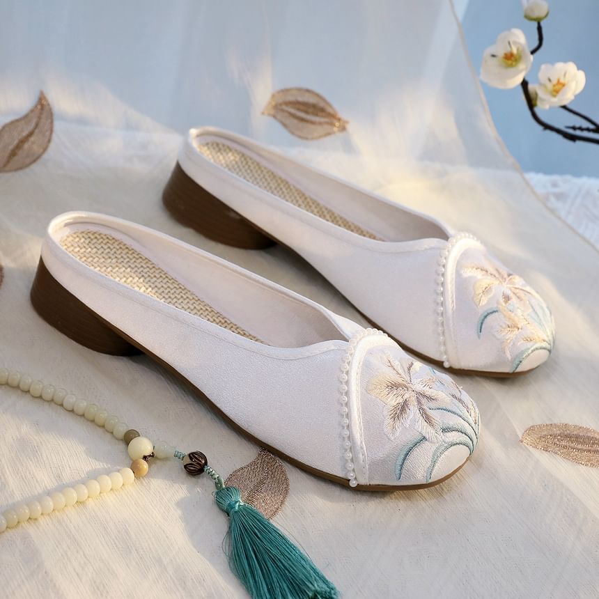 Flats Embroidered Textile